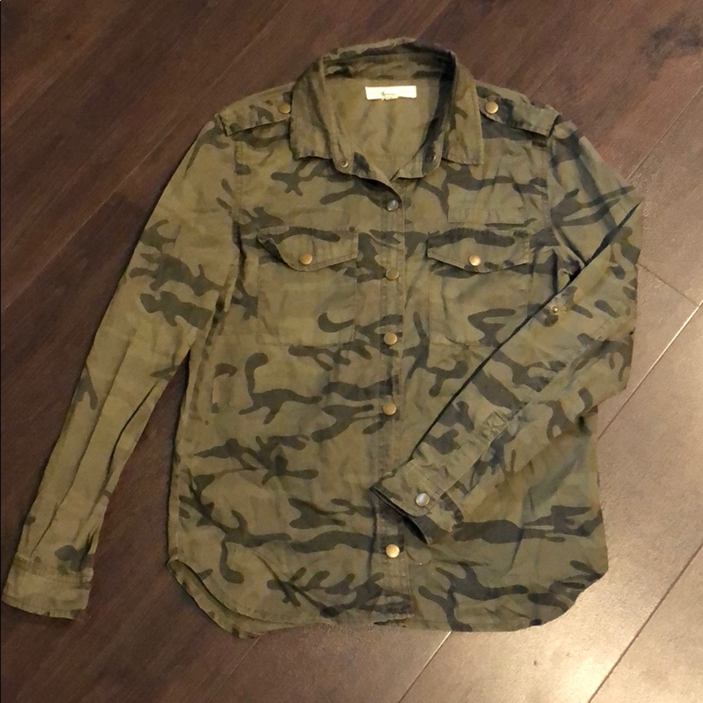 Urban Outfitters Camo Buttondown, camouflage Top